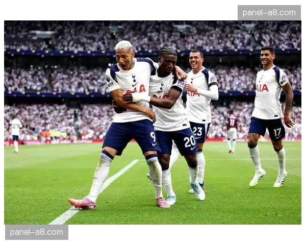 专家复盘：狼队击败热刺，经典防守反击如何破解对手高位防线