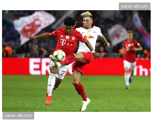 德甲第28轮前瞻:榜首大战一触即发,勒沃库森主场迎战拜仁慕尼黑 德甲第28轮前瞻:榜首大战一触即发,勒沃库森主场迎战拜仁慕尼黑